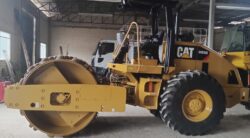 Rolo compactador CAT CS533E