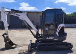 Mini escavadeira Bobcat E35z