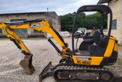 Mini escavadeira JCB 8026